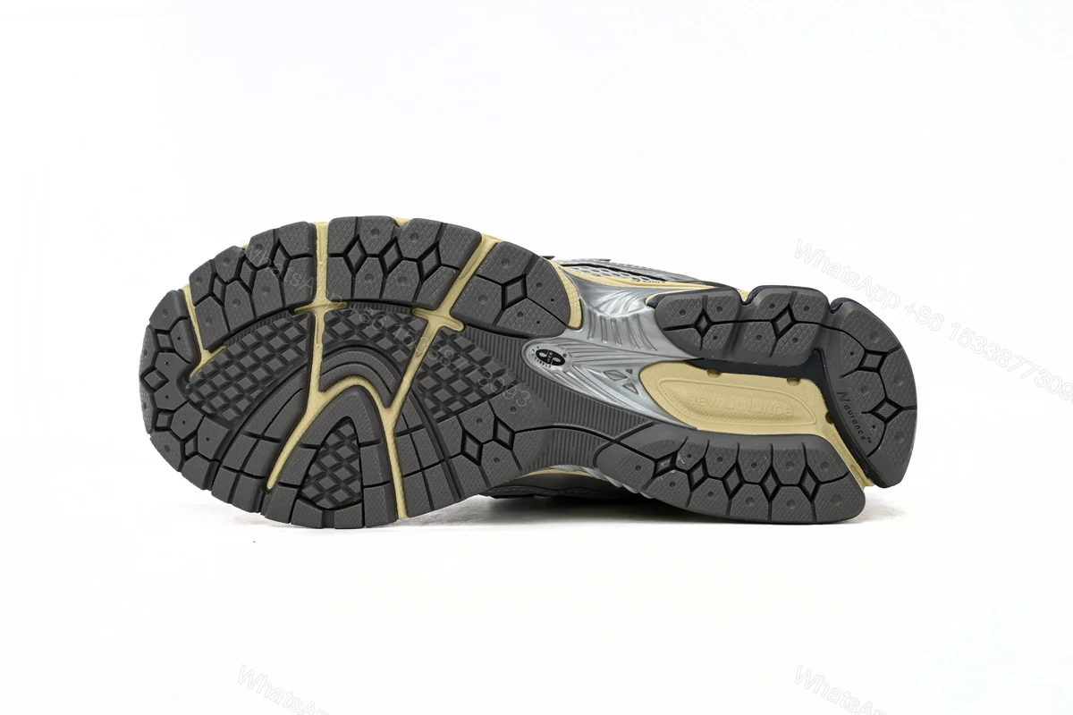 View 10 of NEW BALANCE Grey silver M1906RTI