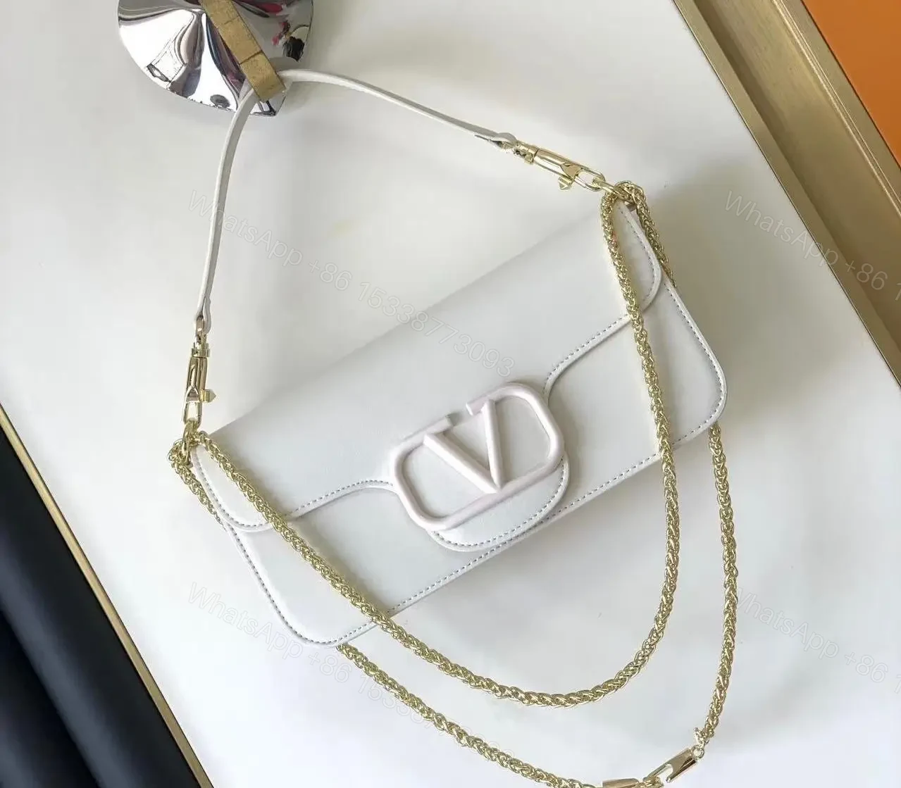 VALENTINO — view 1