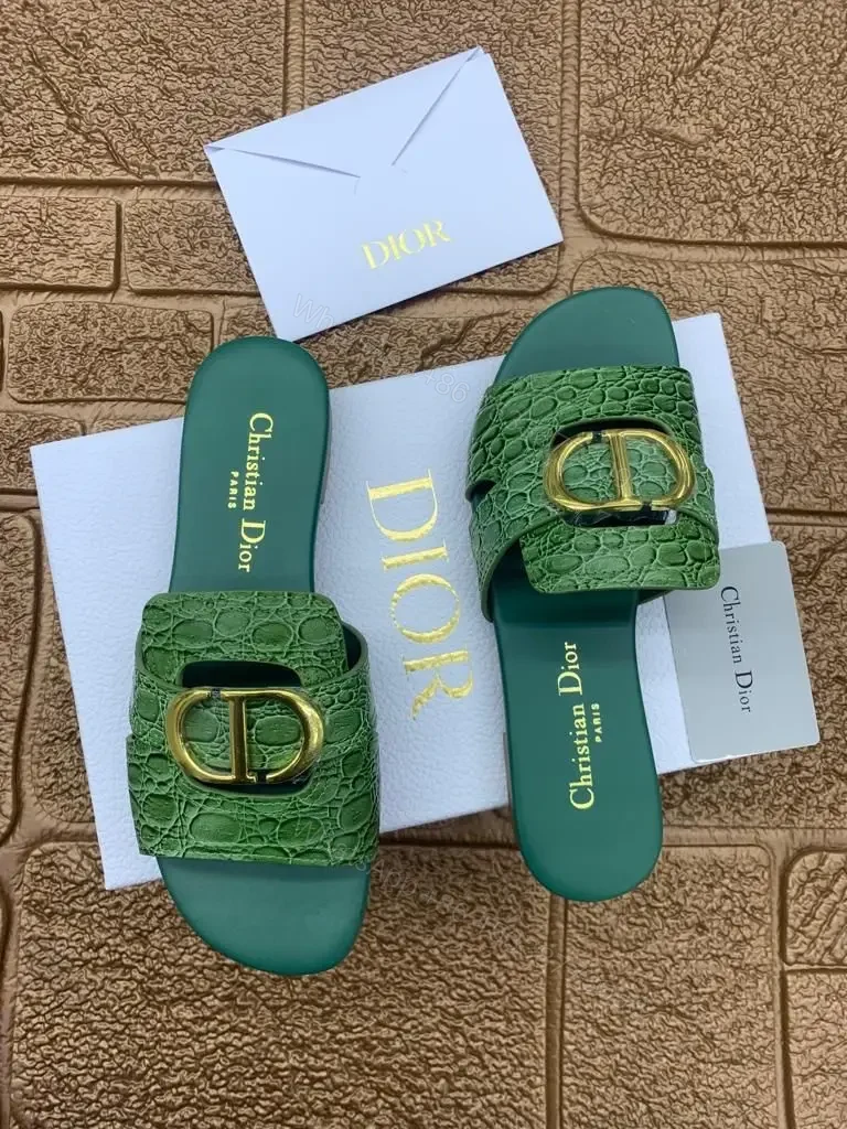 DIOR — view 1