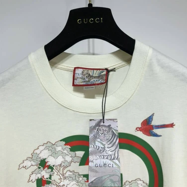 View 2 of Gucci T-shirt – GC58