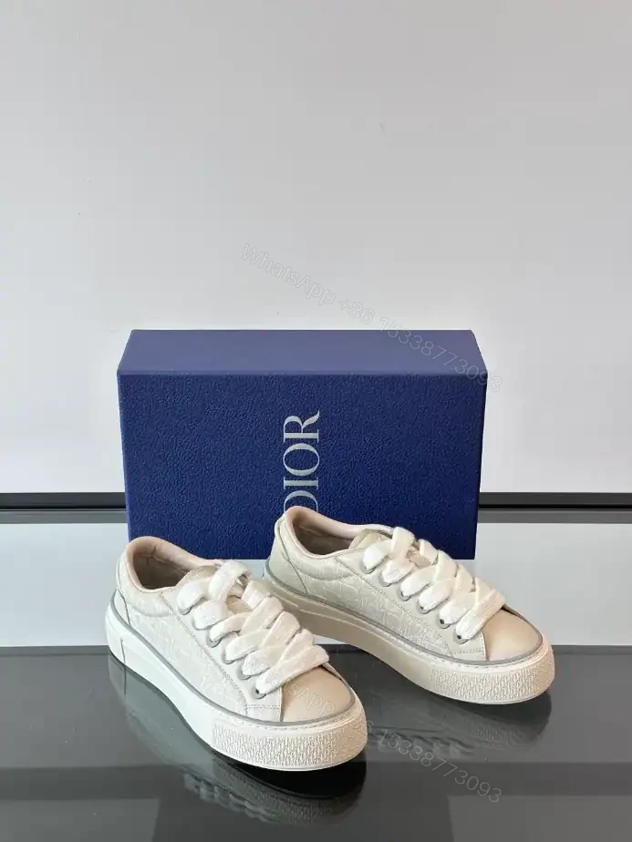 View 2 of DIOR B33 SPIN SNEAKERS BEIGE GRAINED CALFSKIN AND BEIGE GRAVITY OUTLINE LEATHER – CD201