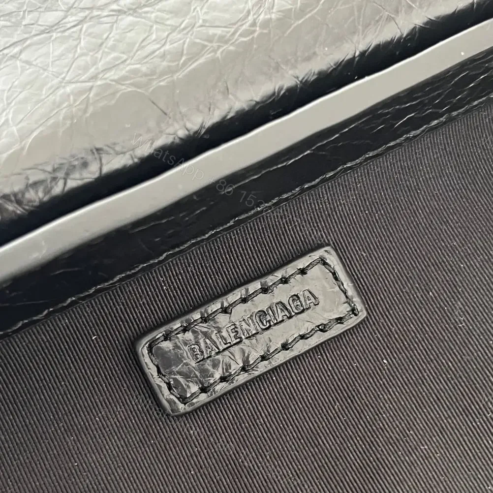 View 16 of 高仿Balenciaga*LeCagole2024新款法棍包黑色S
