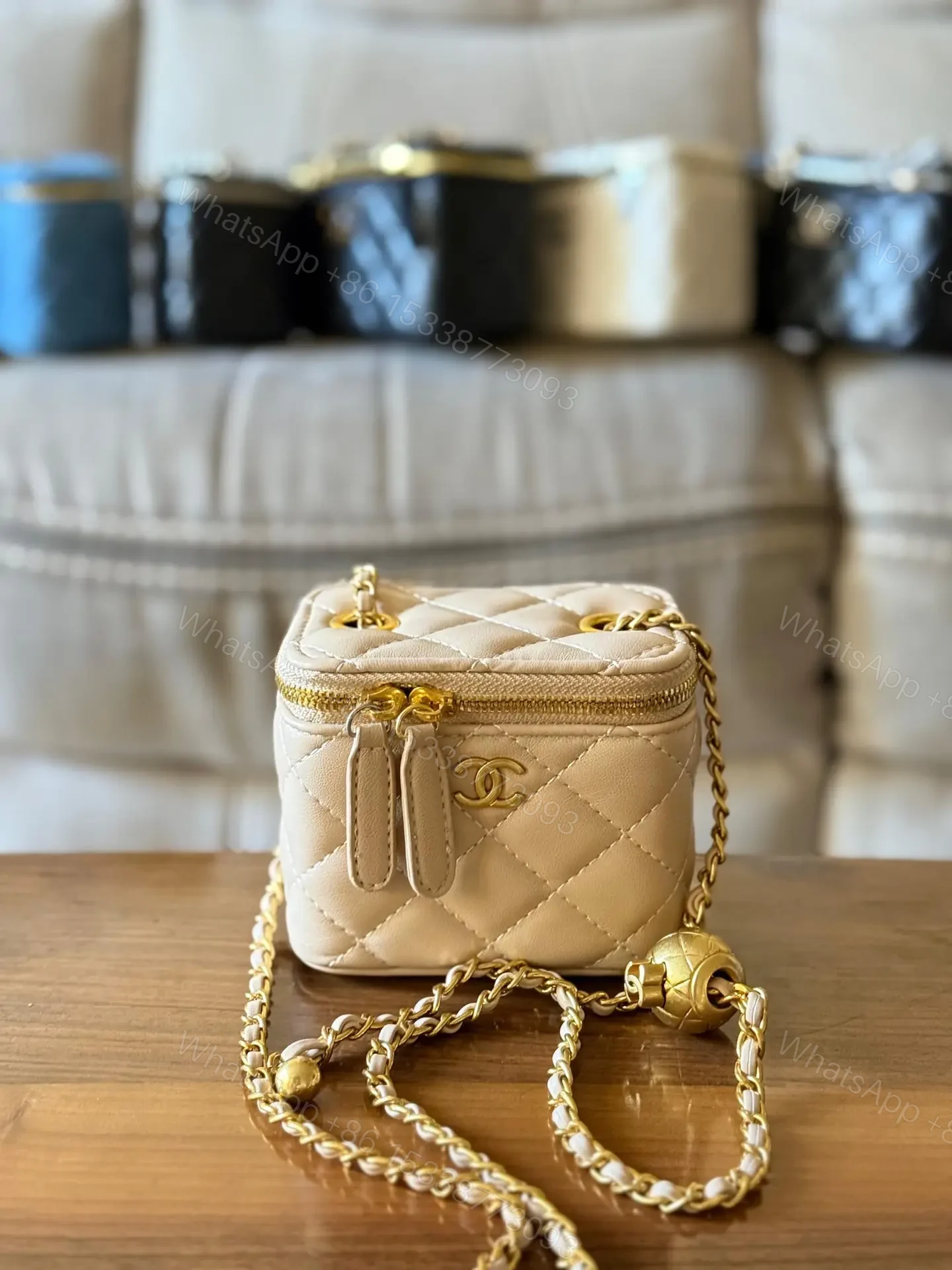 CHANEL — view 1