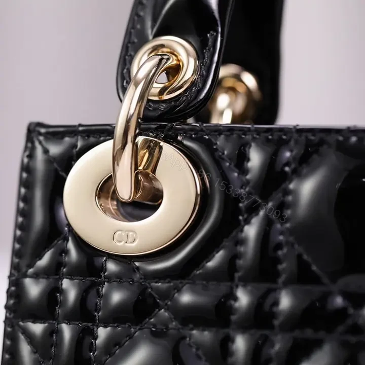 View 9 of 高仿Dior*Lady戴妃包漆面小牛皮淡金扣Mini免檢版