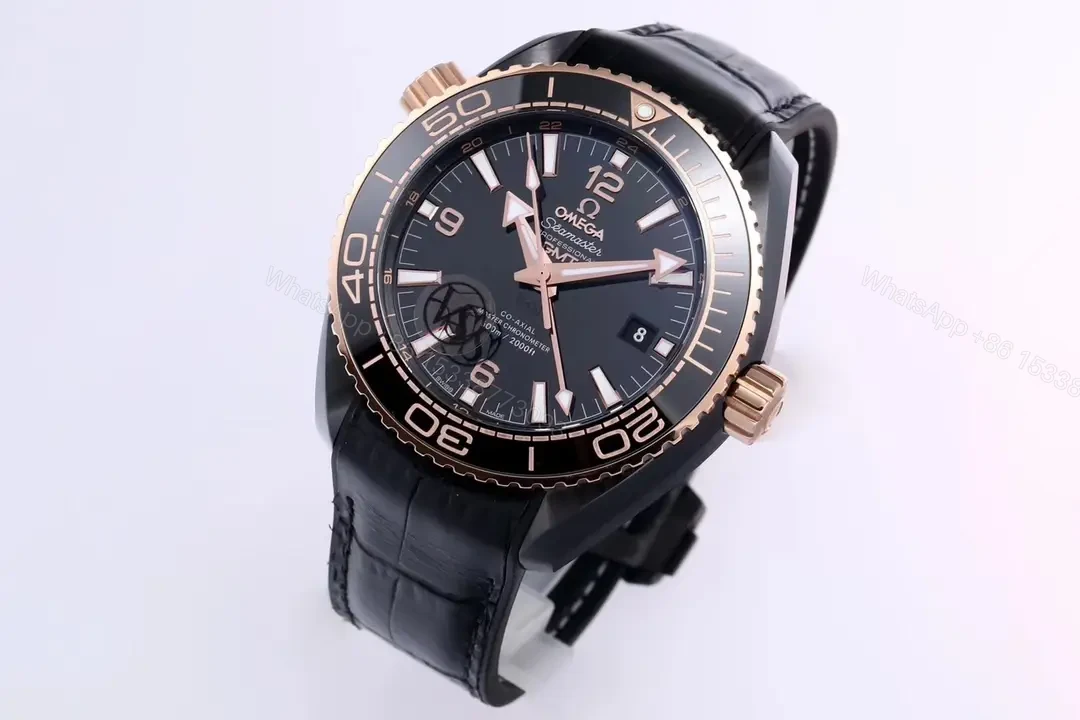 View 4 of Omega Seamaster Diver 300M Master Co-Axial 43 Stainless Steel Sedna Gold Black Dial&Rubber 210.22.42.20.01.002