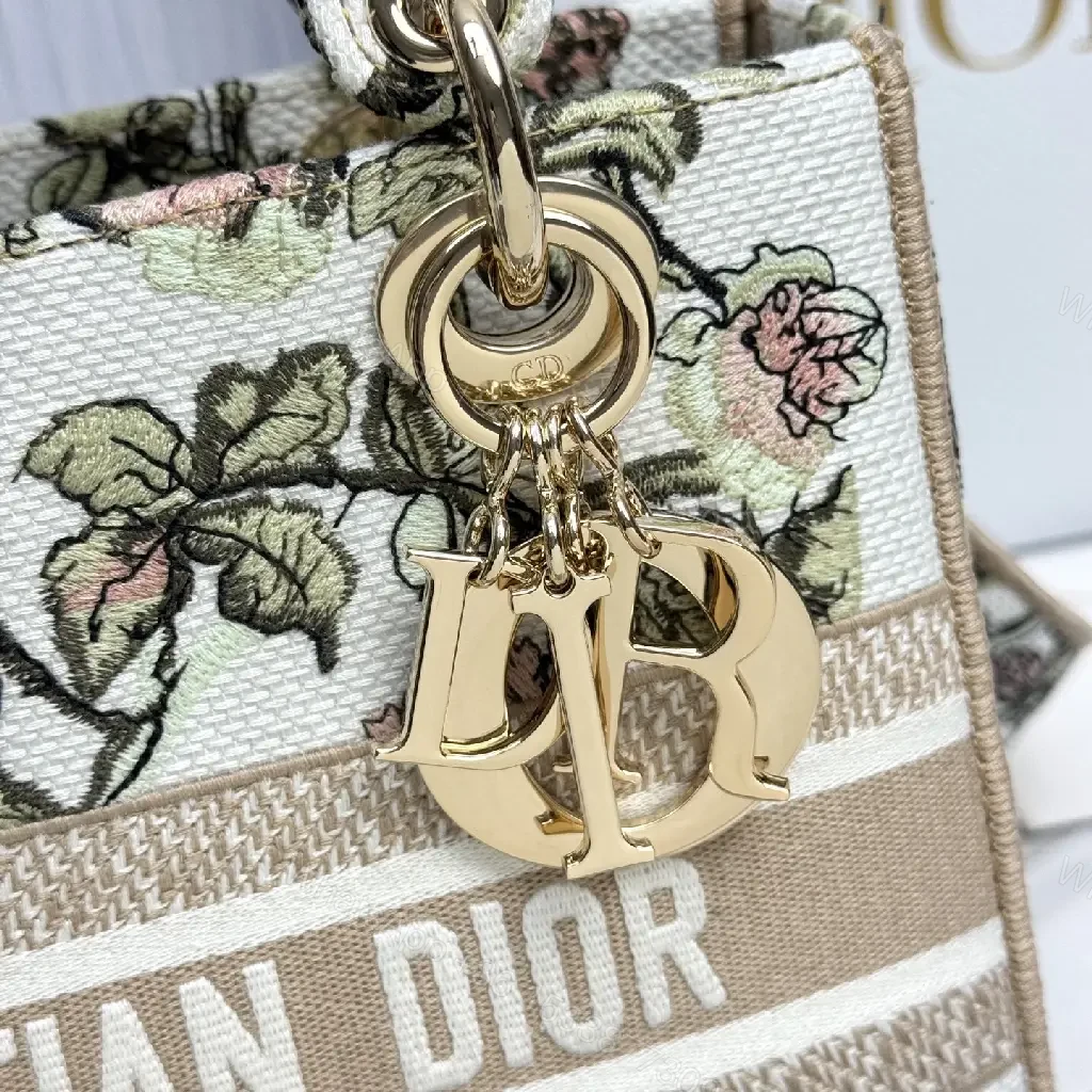 View 9 of Floral Luxe Handbag: Tapestry Texture, Crossbody Elegance