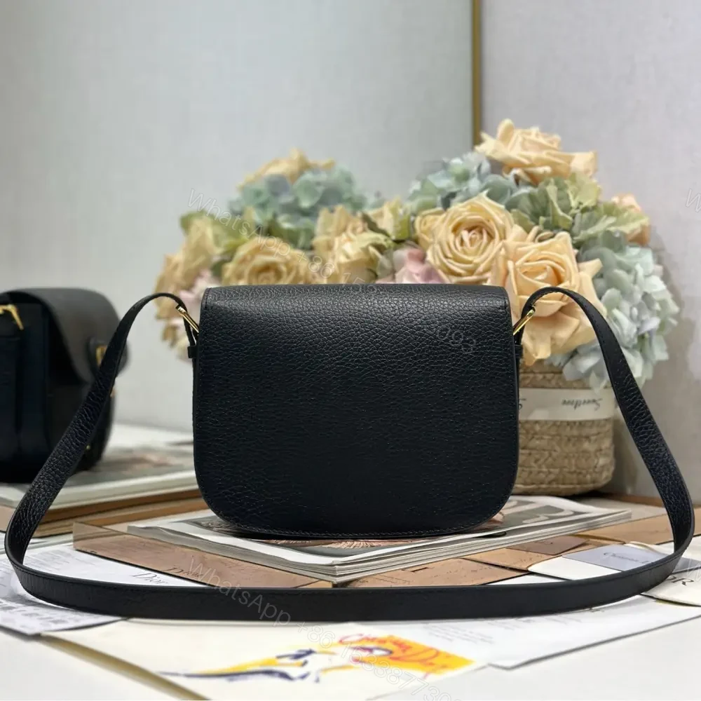 View 2 of 高仿Dior*Bobby系列M933M900牛皮斜挎包黑色中號免檢版