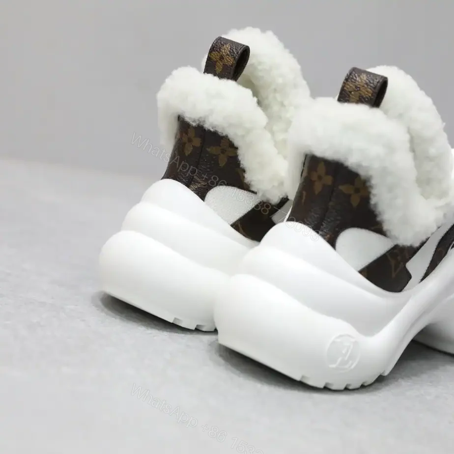 View 5 of LV ARCHLIGHT SNEAKER – LSVM017