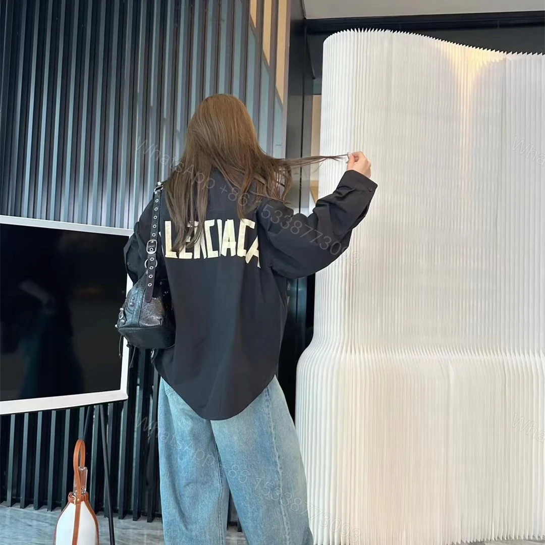 View 16 of 高仿Balenciaga*FW24系列663030背後字母襯衫黑色