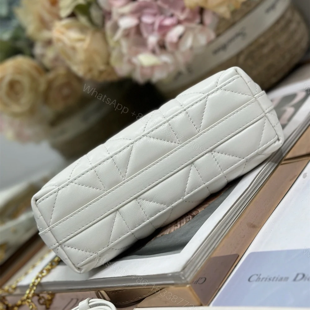 View 5 of 高仿Dior*MissCaro系列S5253M030小羊皮手提包Mini白色免檢版