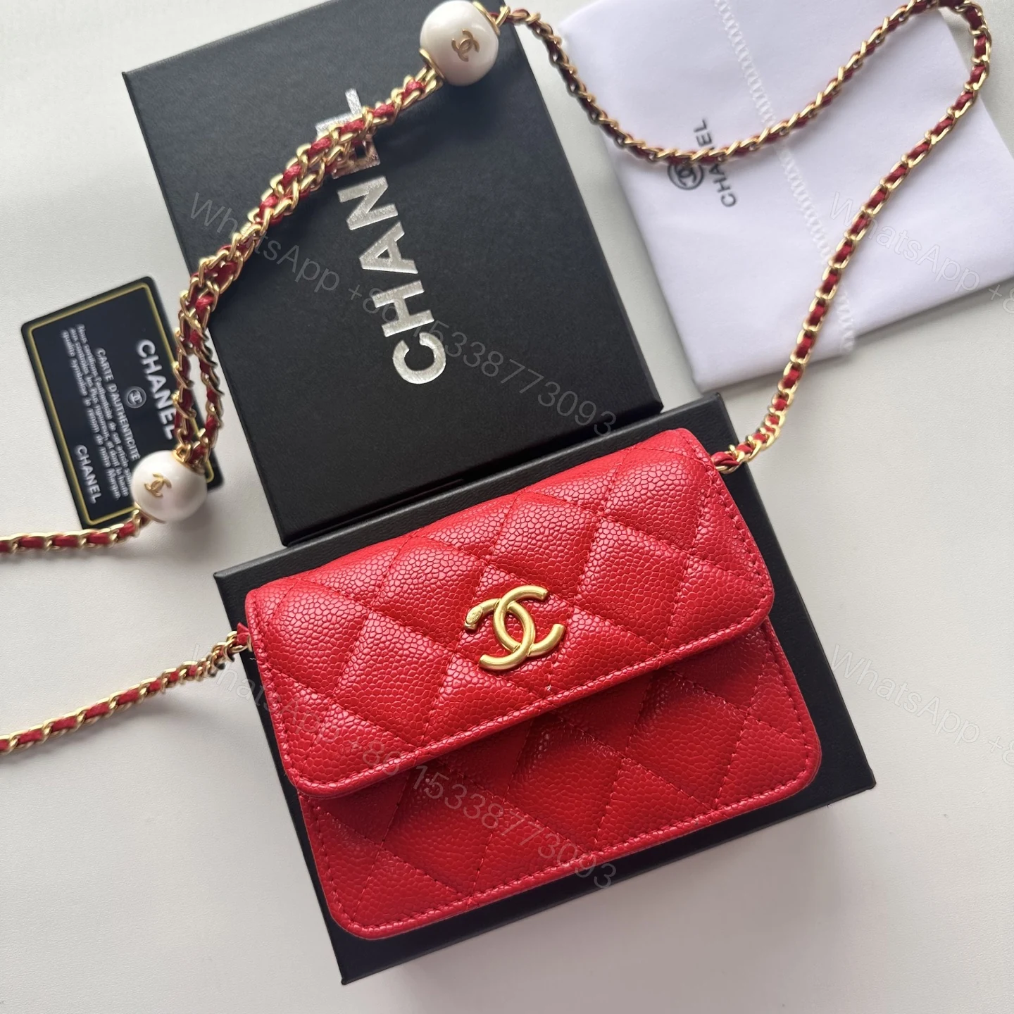 Chanel 高仿紅色口蓋包 小羊皮金扣鏈條 — view 1