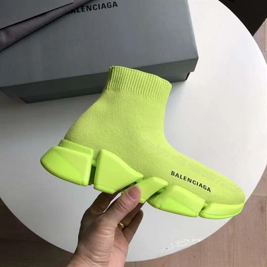 View 2 of BALENCIAGA MEN’S SPEED 2.0 SNEAKER IN YELLOW – BB140
