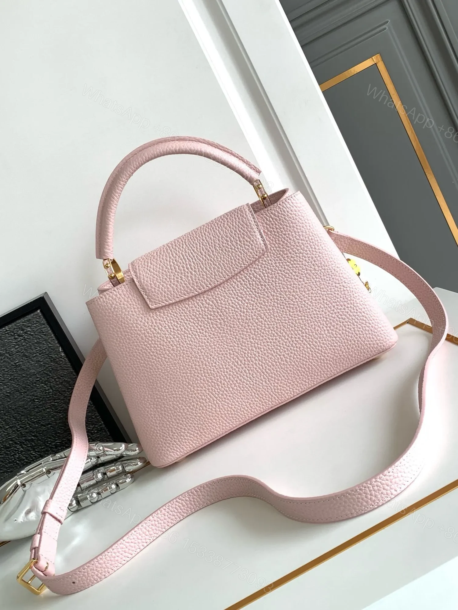 View 8 of Louis Vuitton LV Capucines BB Pink Handbags Lock Gold 27x18x9cm