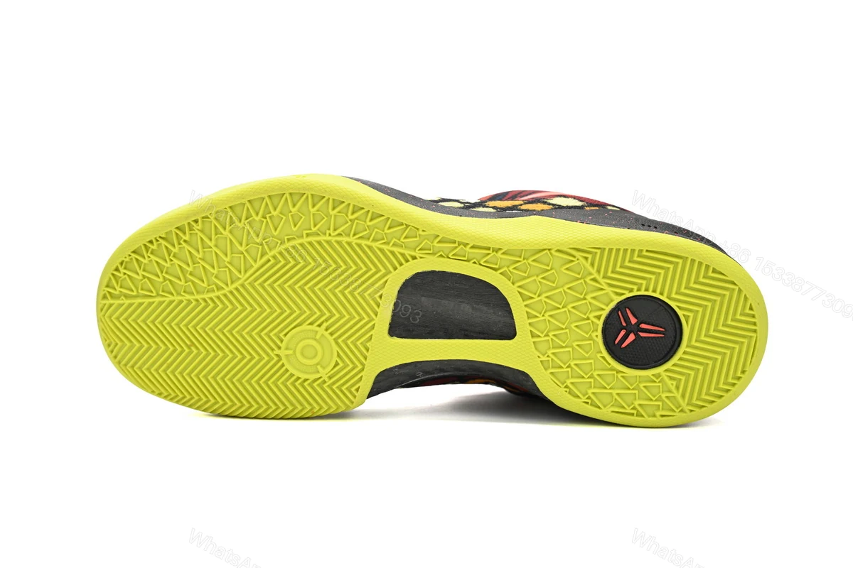 View 4 of Nike Kobe 8 Christmas 555286-060