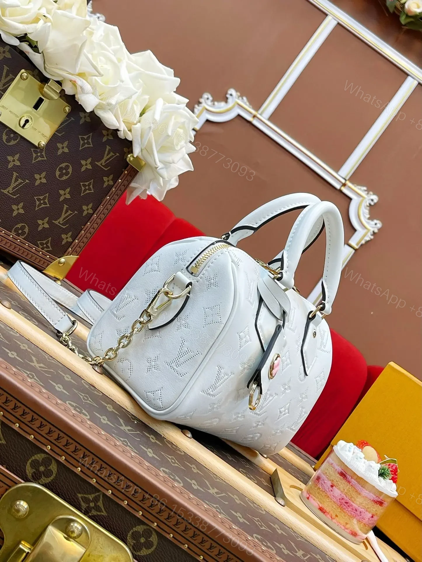 View 3 of Louis Vuitton Speedy Bandoulière 20 handbag