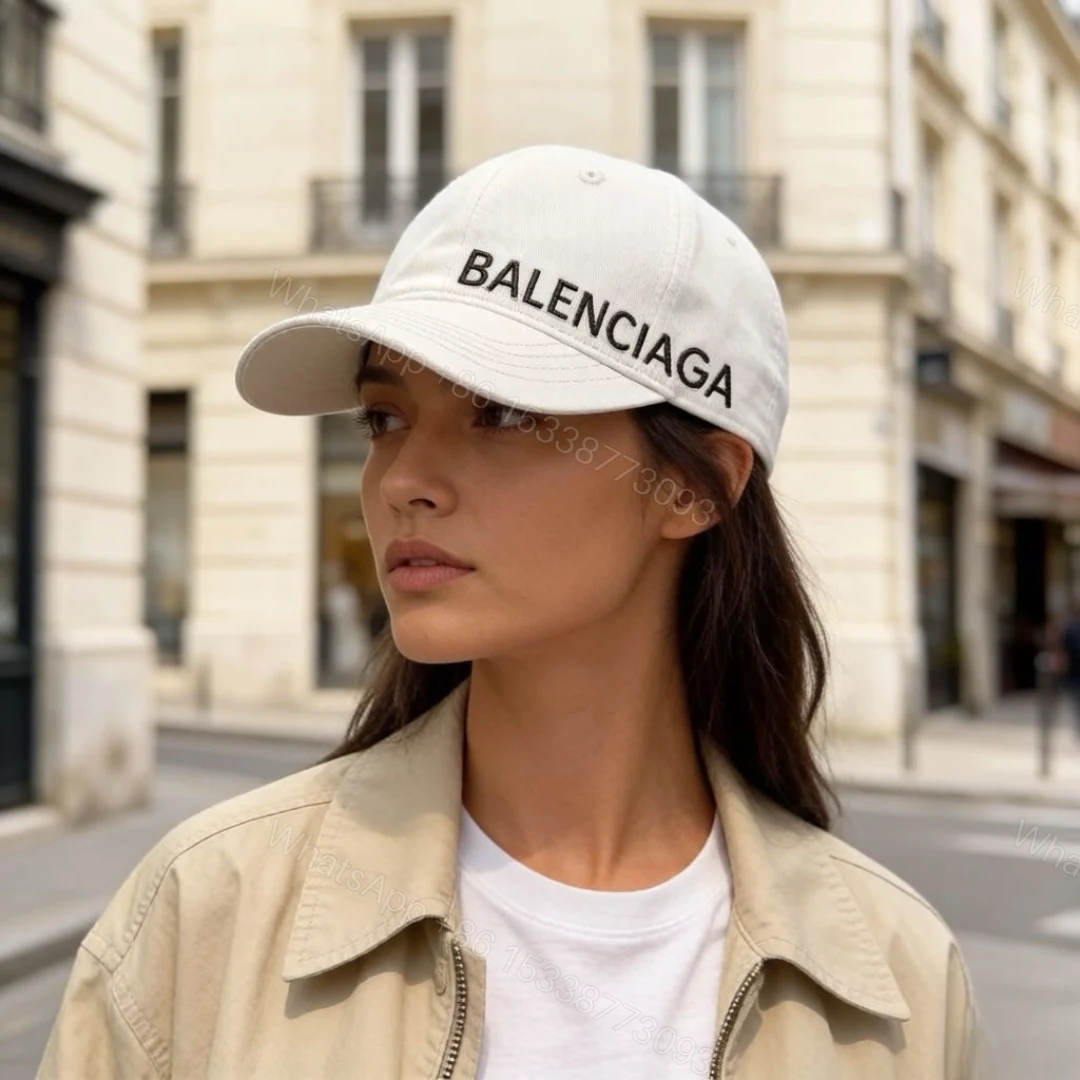 Balenciaga高仿男女款刺绣Logo棒球帽米白色简约百搭休闲帽 — view 1