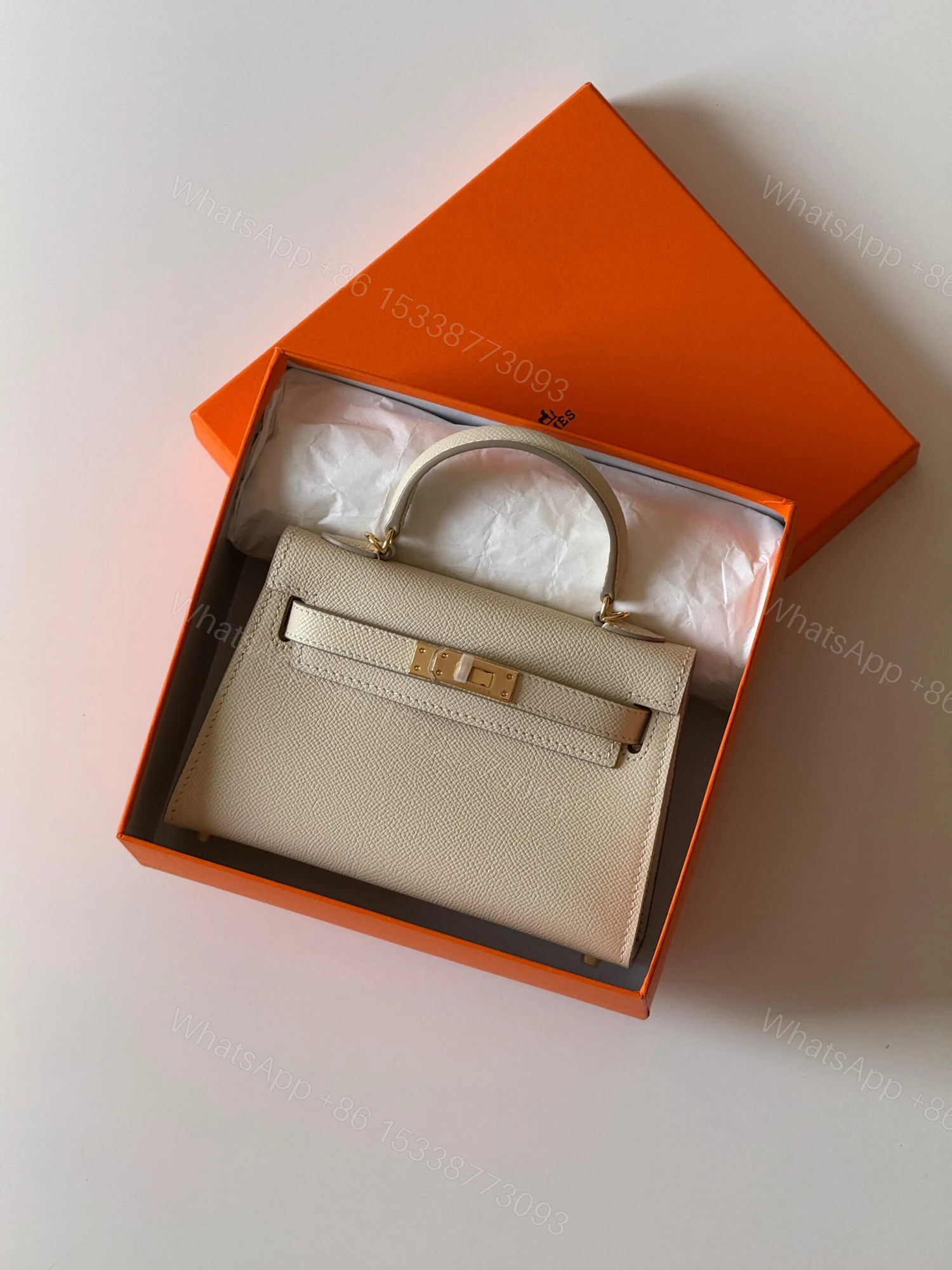 Hermès Mini Kelly Sellier 19 bag in Craie Epsom Leather — view 1