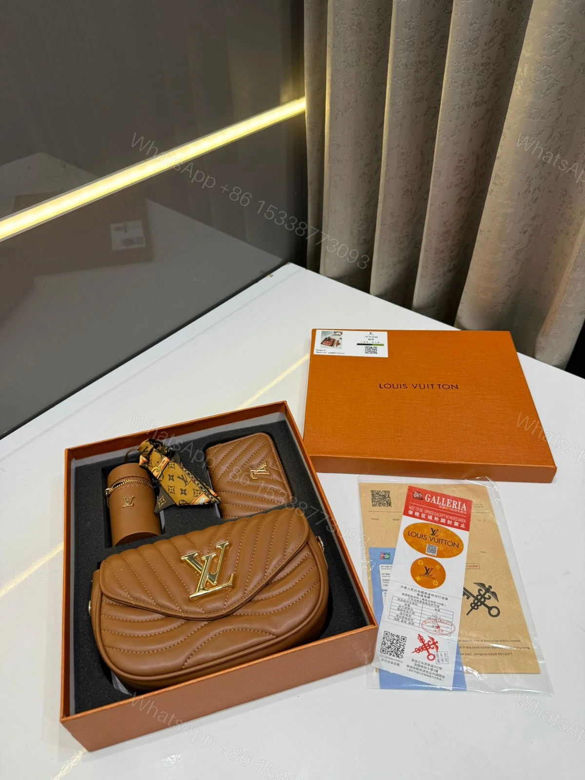 View 2 of FIRST COPY LOUIS VUITTON BROWN PREMIUM GIFT SET BAG