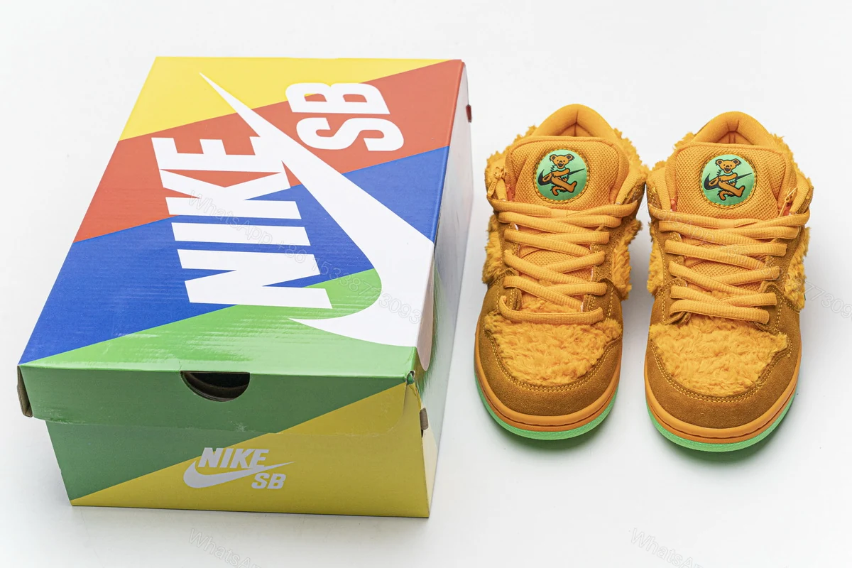 Grateful Dead x Nike SB Dunk Low Pro QS “ Orange Bear” CJ5378-800 — view 2