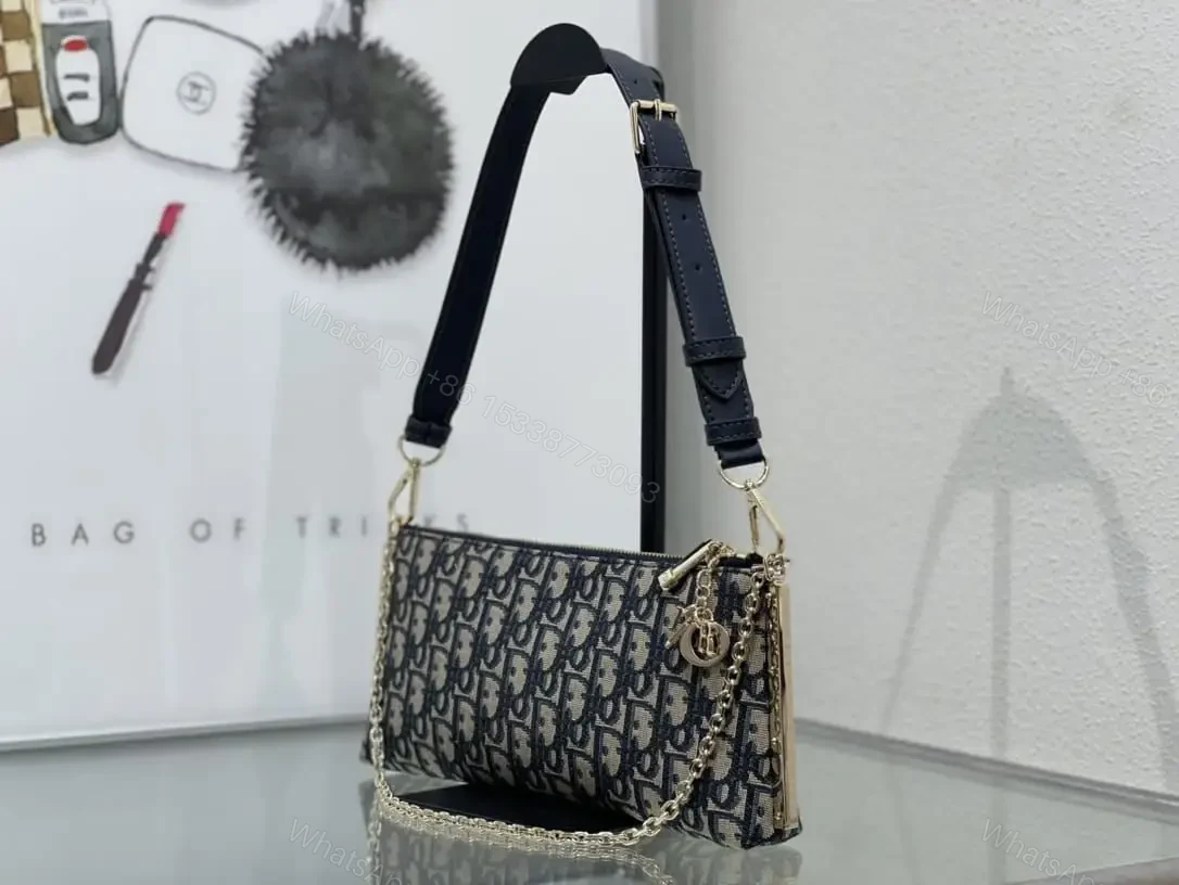 DIOR — view 1