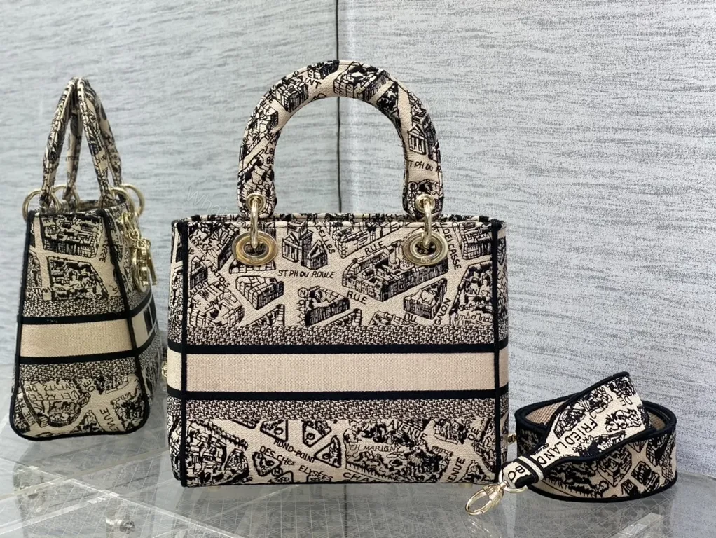 View 9 of Bold Graphic Tote â€” Beige/Black Jacquard, City Sophistication