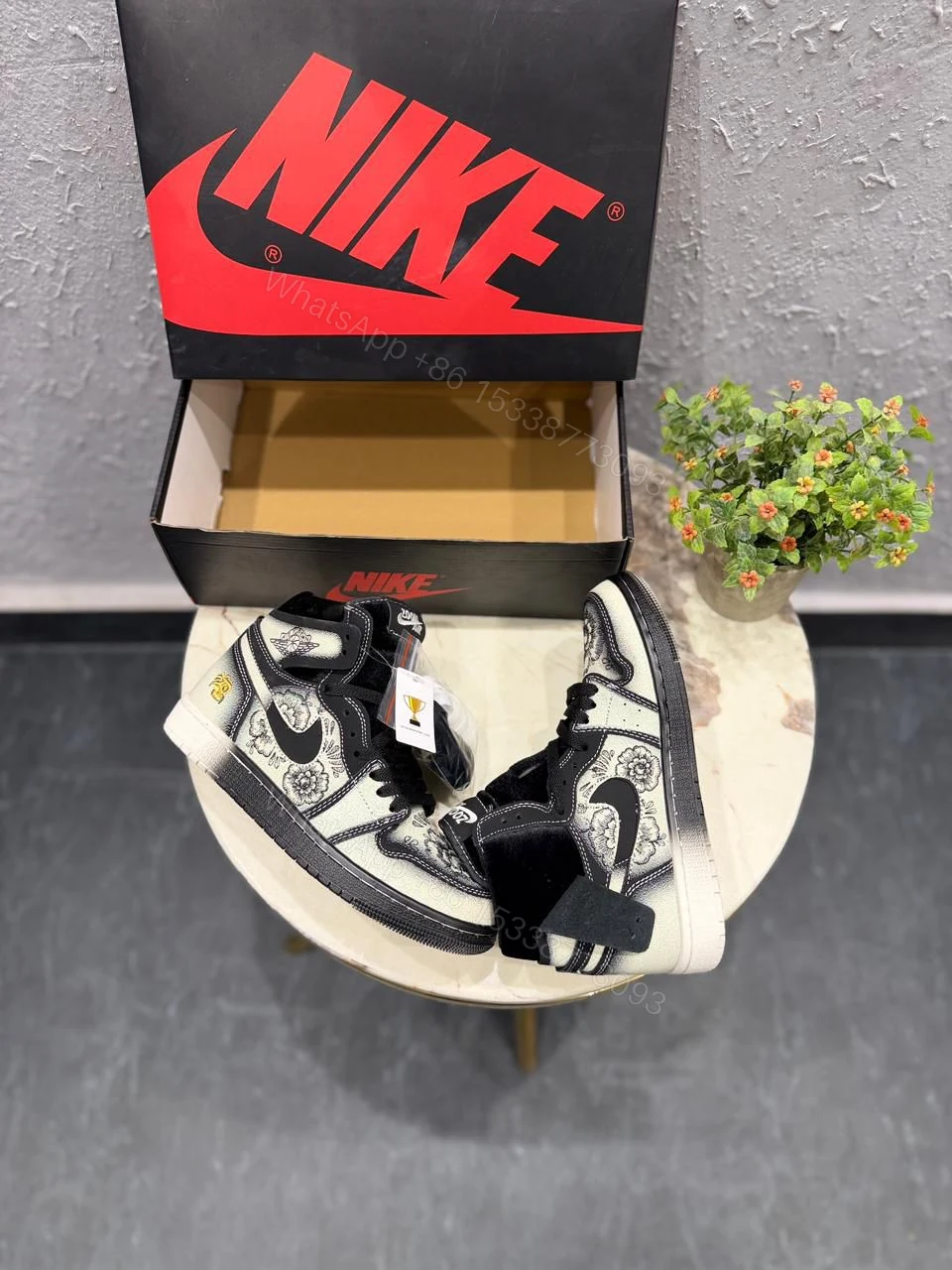 View 6 of First Copy Air Jordan 1 Mid Zoom