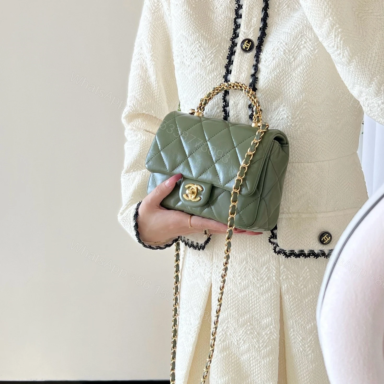 View 22 of 高仿Chanel*24B系列AS5032小羊皮單肩包古巴綠小號免檢版