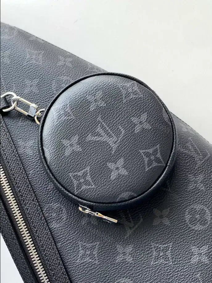 View 5 of LOUIS VUITTON DUO SLINGBAG – LBV418