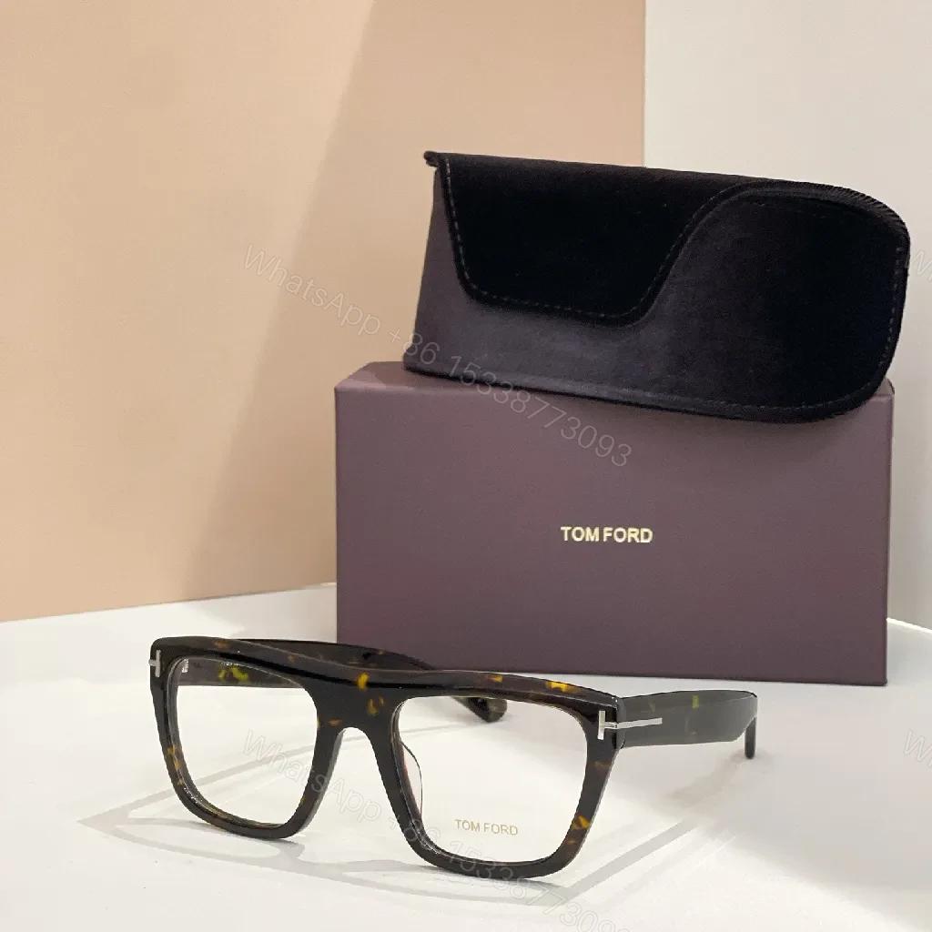 Tortoiseshell & Black Acetate Frame, Oversized, Comfort-fit Eyewear — view 1