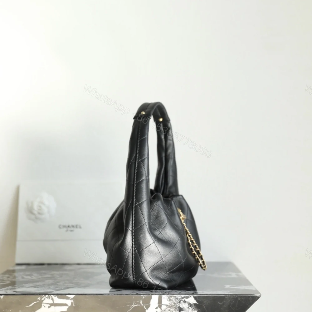 View 3 of 高仿Chanel*26C系列AS5976小牛皮手提包黑色免檢版