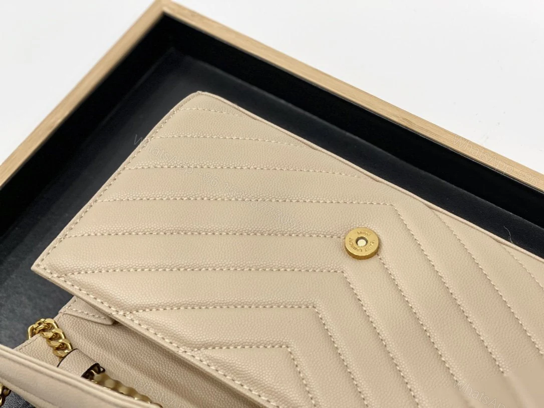 View 3 of YSL Wallet On Chain