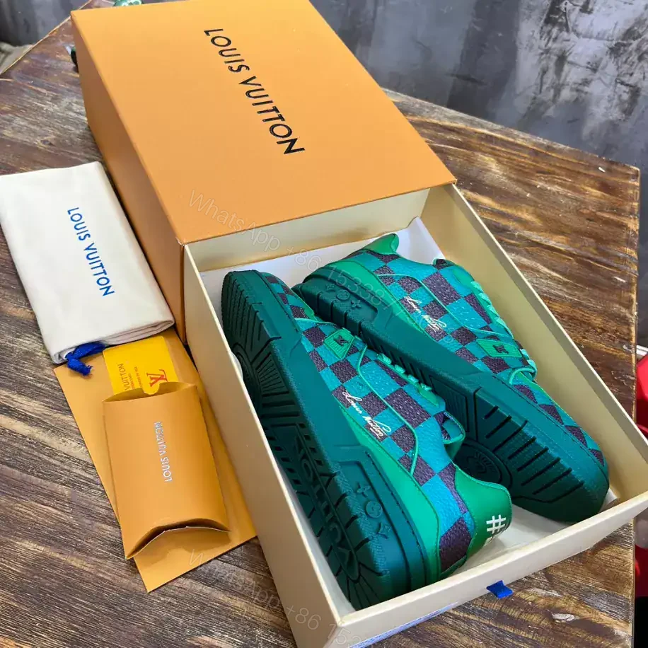 View 3 of LV TRAINER SNEAKER – LSVT396
