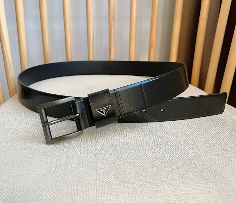 Refined Black Leather Belt Minimalist Texture, Matte Buckle, Adjustable Comfort Belt — view 1