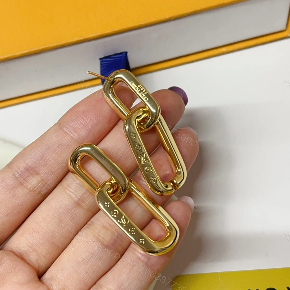 View 3 of LOUIS VUITTON LV EDGE DOUBLE EARRINGS GOLD MP2990