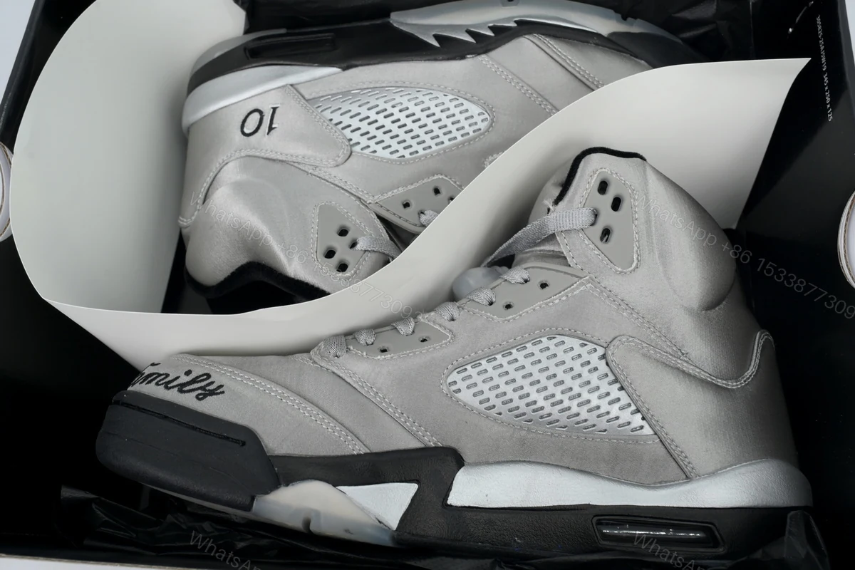 View 9 of Air Jordan 5 Retro 'Wings' IO2038-001