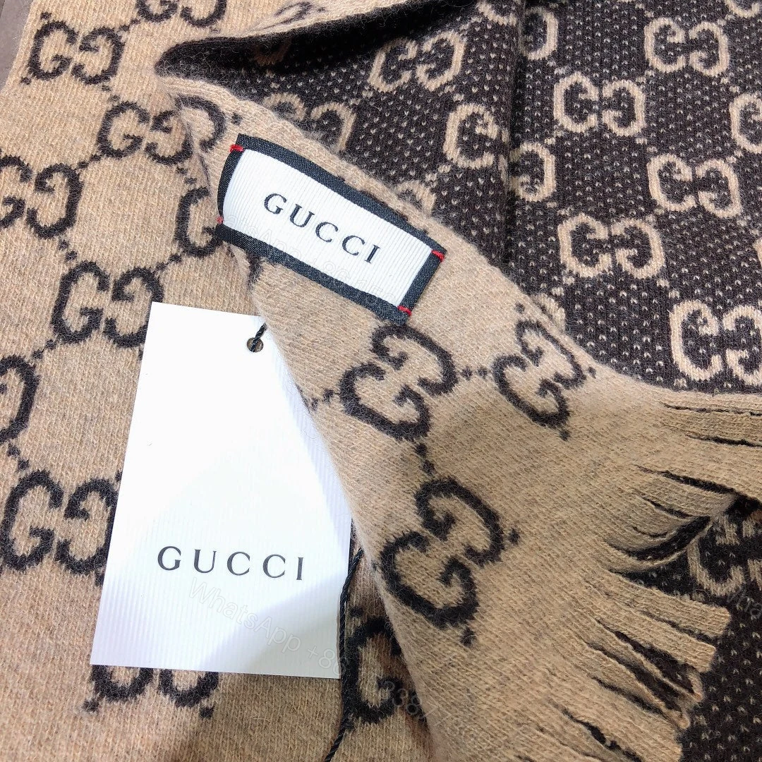 View 4 of EN – Luxury GCI Scarf 009