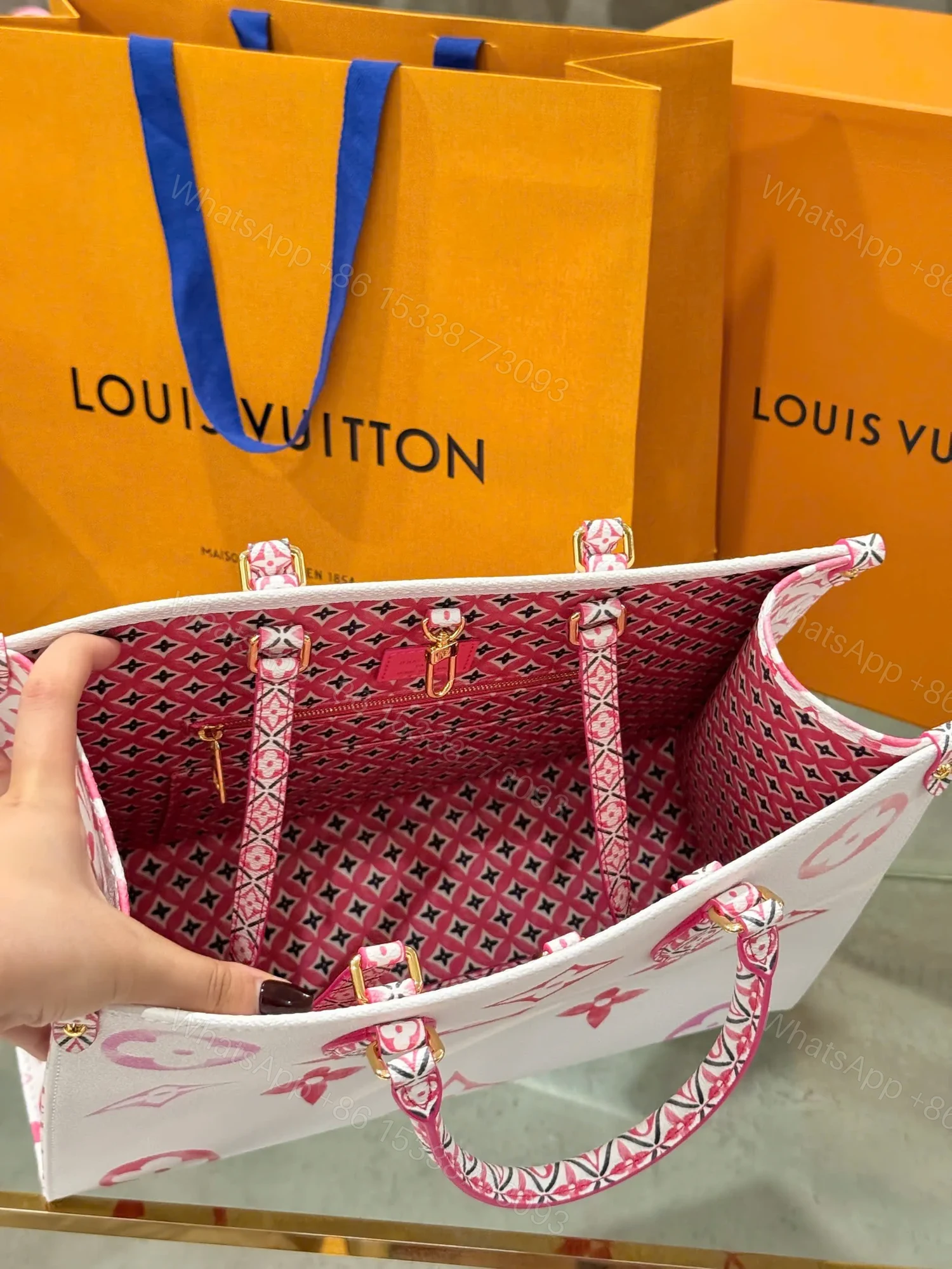 View 4 of Louis Vuitton LV Onthego Monogram Pattern 35cm