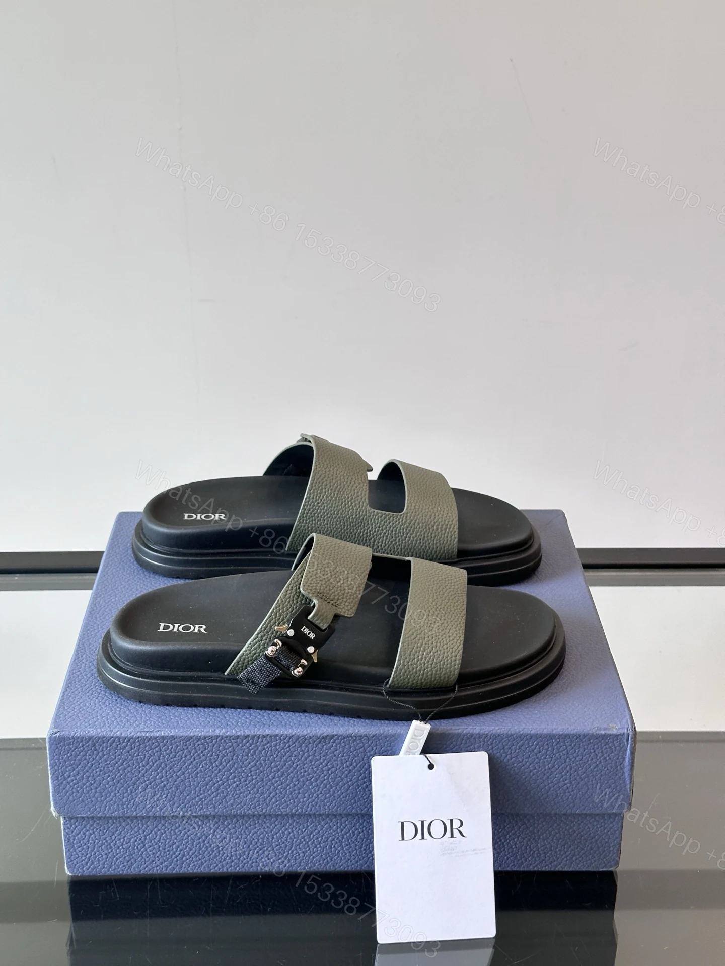 DIOR 高仿 男款雙帶皮革涼拖鞋 軍綠色潮流拖鞋 — view 1