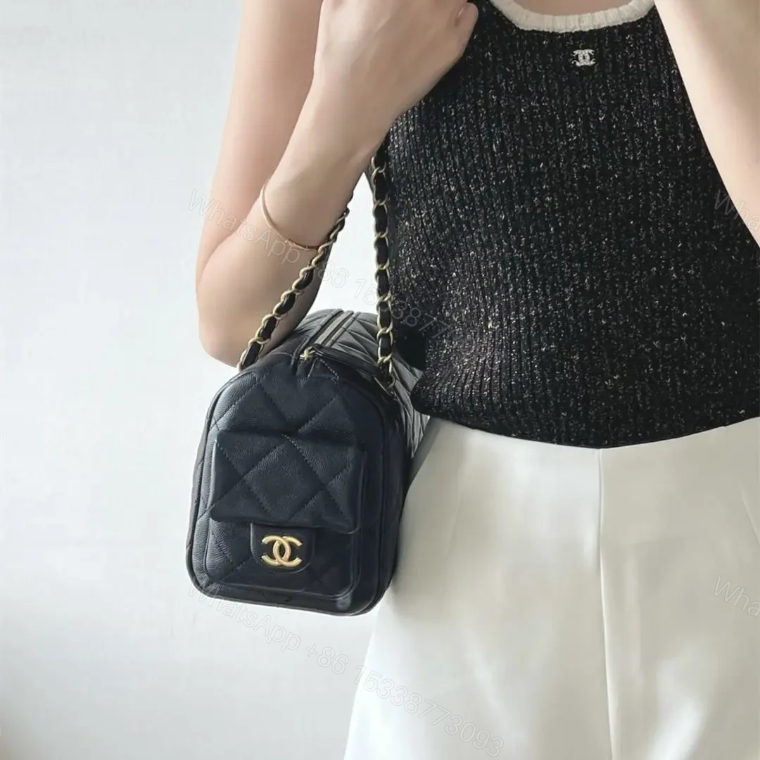 View 11 of 高仿Chanel*25K系列AS5792小牛皮腋下包黑色小號免檢版