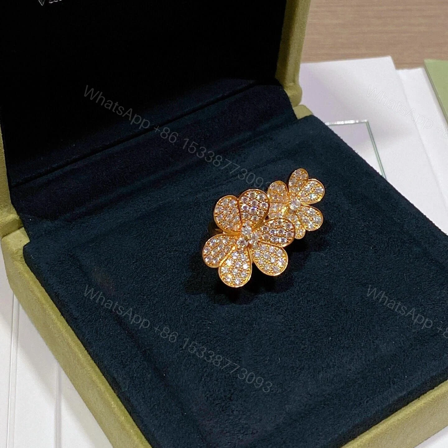 View 4 of Van Cleef & Arpels 18K Yellow Gold Frivole Between The Finger Full Diamonds