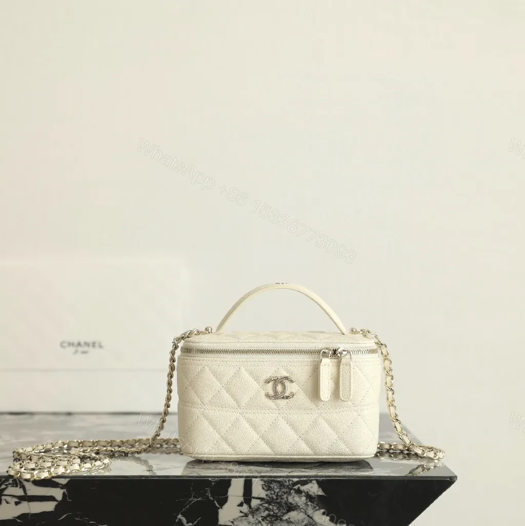 Ivory Quilted Mini Bag – Luxe Textured, Everyday Versatile — view 1