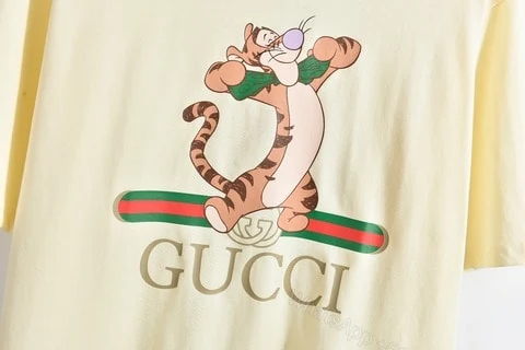 View 6 of GUCCI Tiger T-Shirt – GC0100