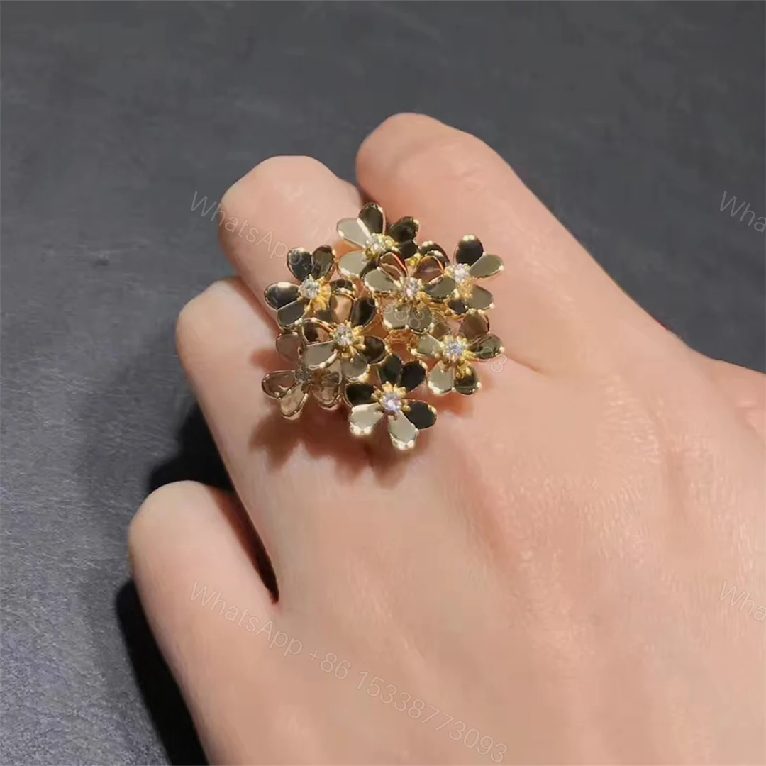 View 6 of VCA Frivole ring, 8 flowers