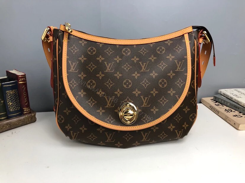 LV Monogram Tulum GM — view 1