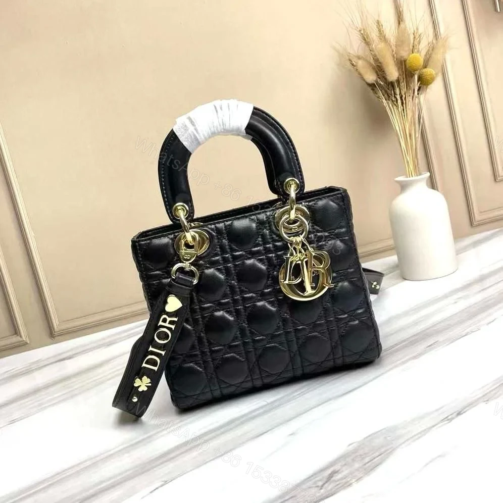 Design SMALL LADY MY ABC BAG – Dubai Fashion LUX — view 1