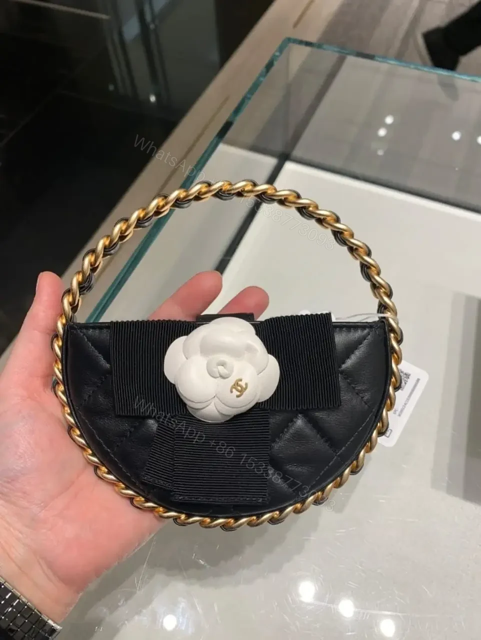 CHANEL — view 1