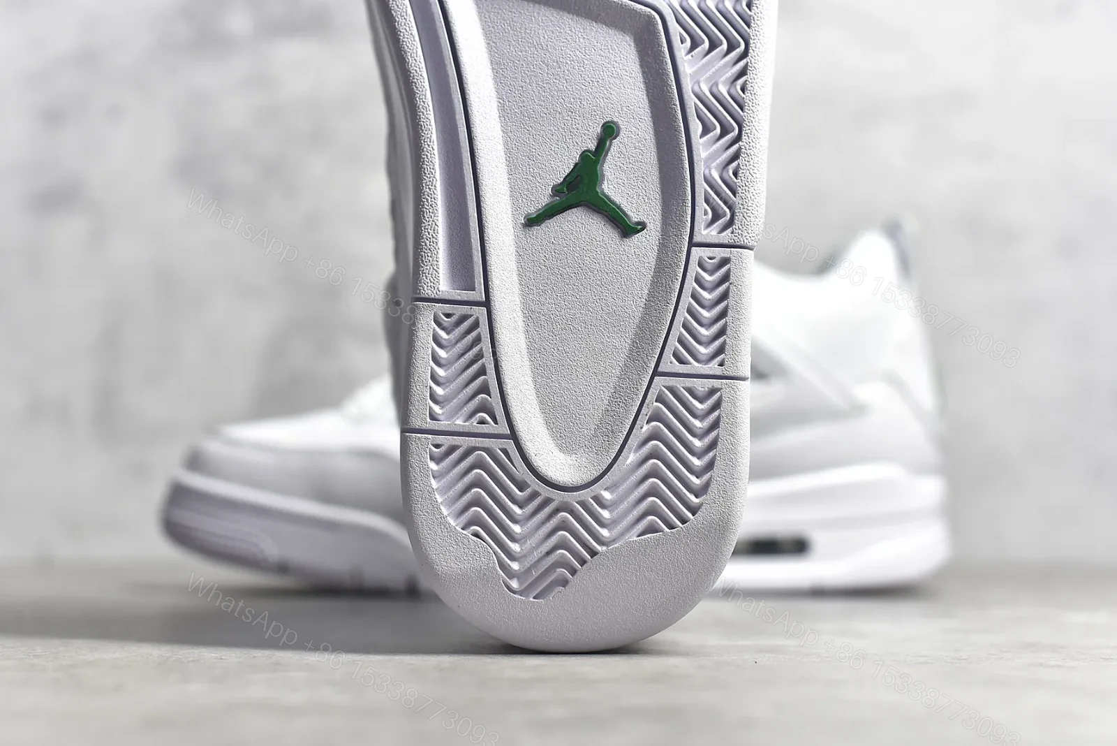View 9 of Air Jordan 4 Green Metallic Reps