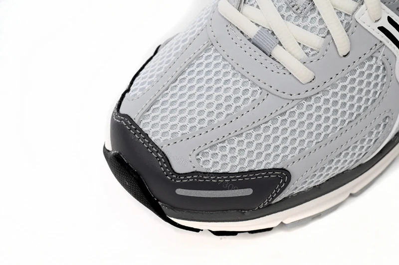 View 6 of Nike Air Zoom Vomero 5 Grie Ge FD9919-001