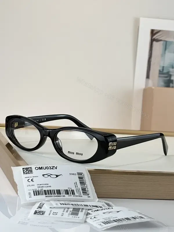 Black acetate reader-style glasses, premium, distortion-free lenses, luxury comfort — view 1