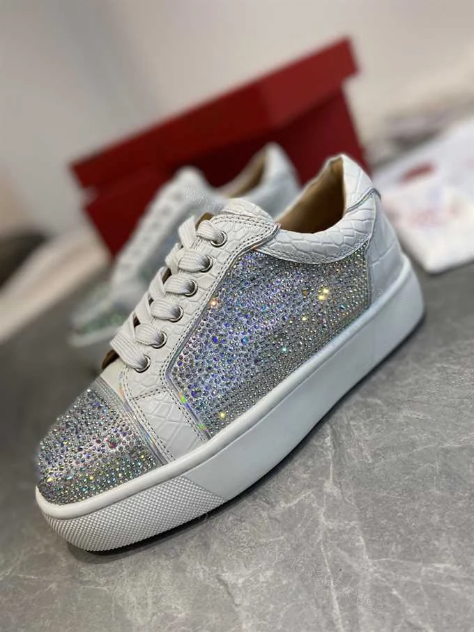 CHRISTIAN LOUBOUTIN LOW TOP SNEAKER – CL157 — view 1